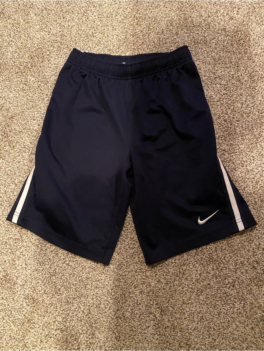 Nike boys Navy Athletic Shorts with White Swoosh size Medium